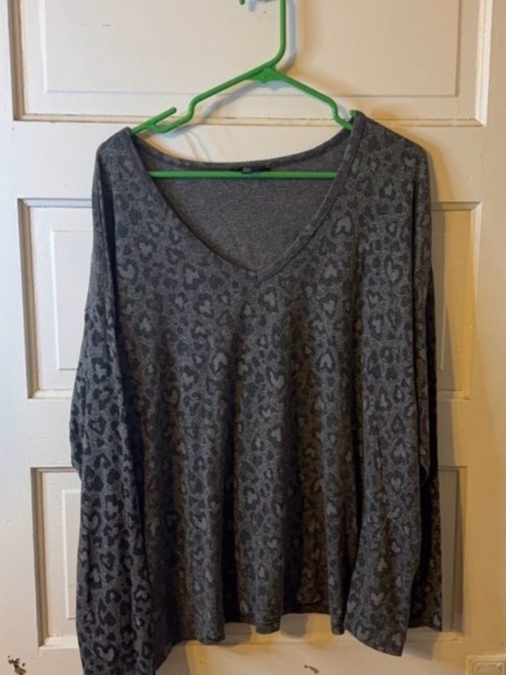 Lucky Brand Gray Leopard Print V-Neck Sweatshirt